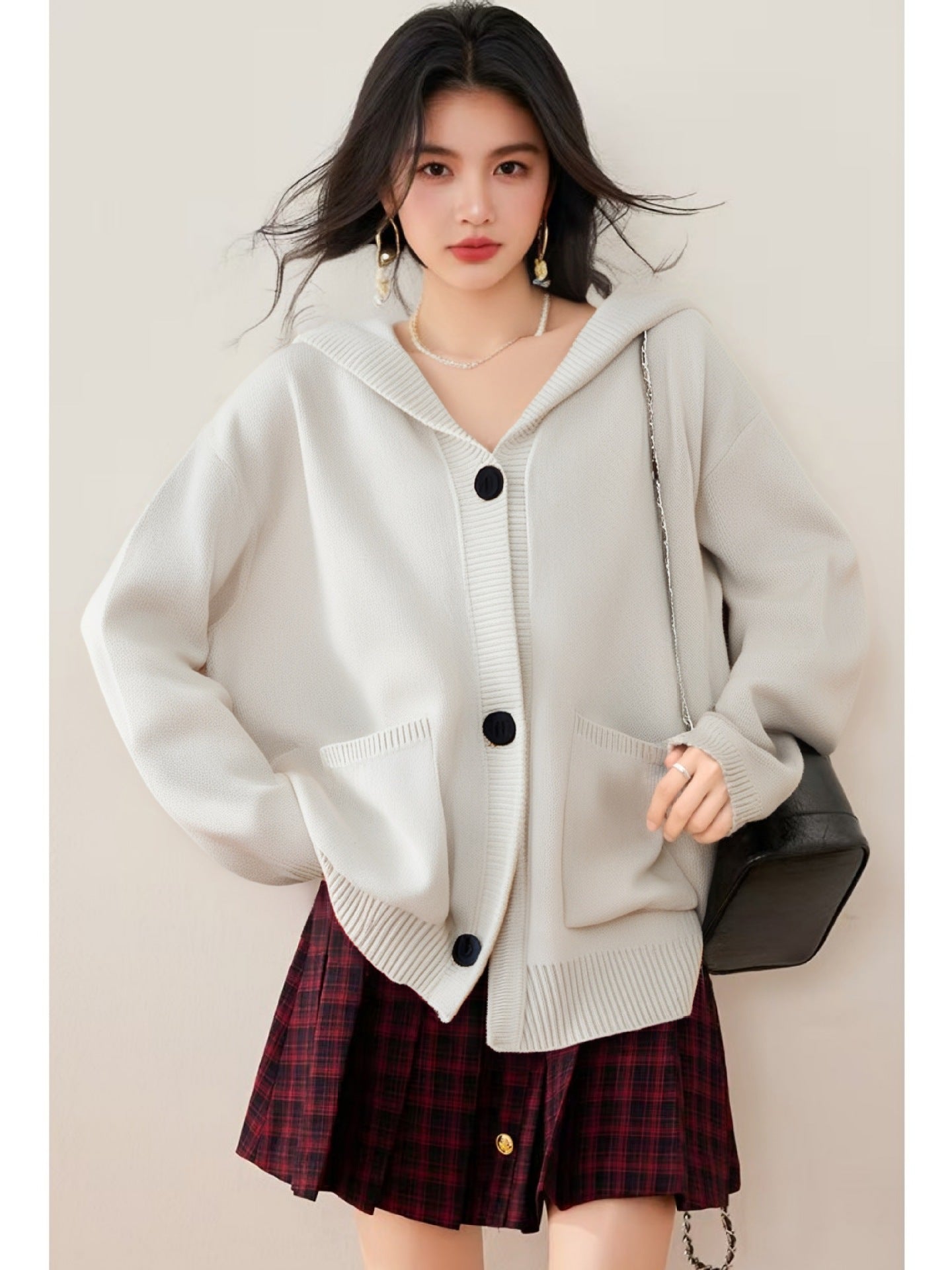 Fashion Style Long Sleeve  Closure TypeZipper  Collar TypeHooded  SilhouetteKnit Cardigan Coat