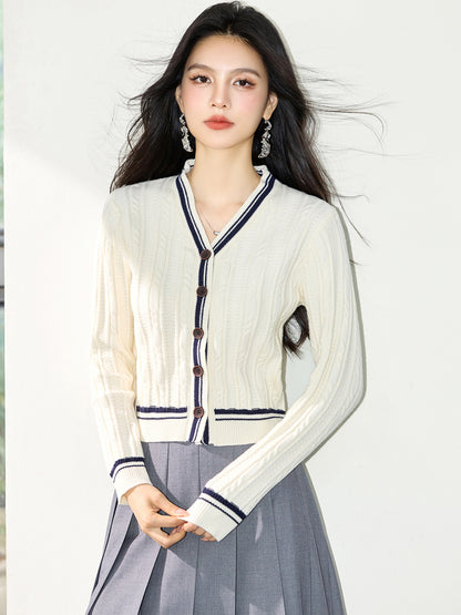 Chic Knit Cardigan for WomenAutumn New Style Outerwear Top